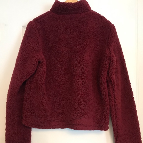 Hollister Sherpa Quarter Zip. Size Medium. - Picture 2 of 3